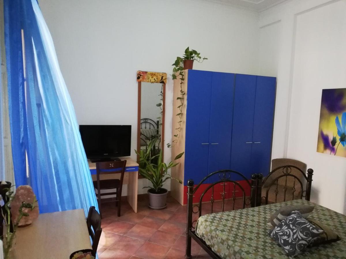 Guglielmo Room'S B&B Катания Экстерьер фото
