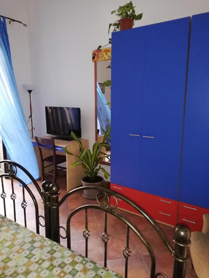 Guglielmo Room'S B&B Катания Экстерьер фото